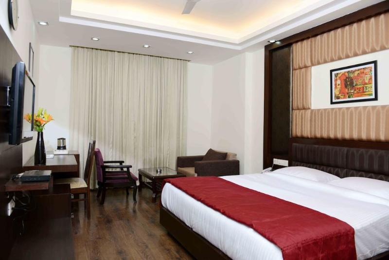 Hotel Golf View Suites-golf Course Road 3*