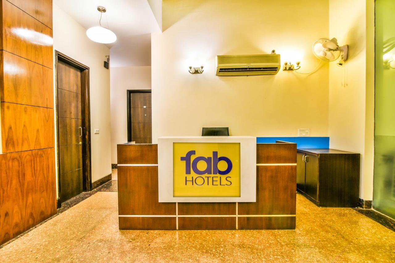 Hotel Fabhotel First Star Golf Course Road Gurgaon