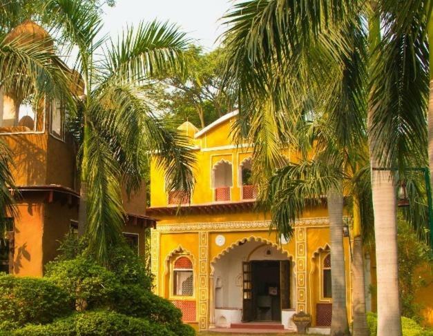 Surjivan Resort