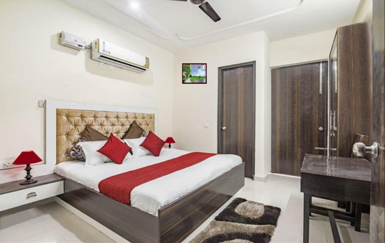 Niketan Medanta 3*