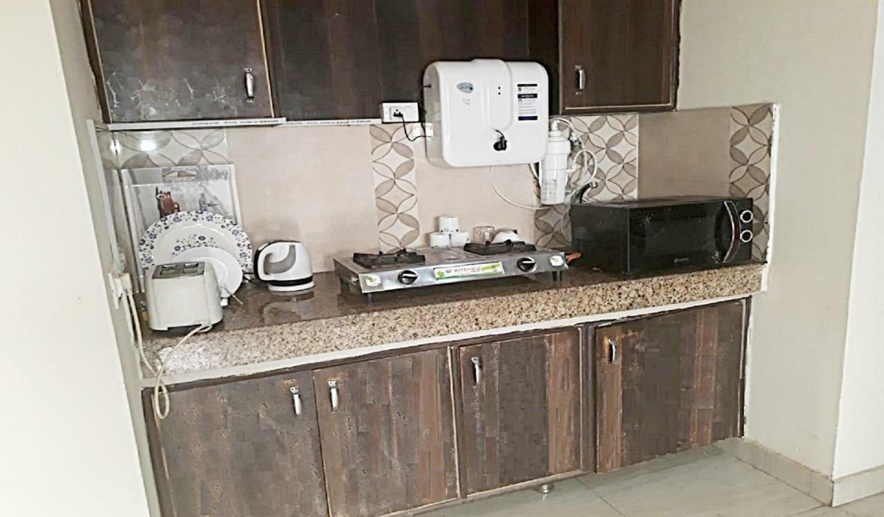 Niketan Medanta Service * Gurgaon