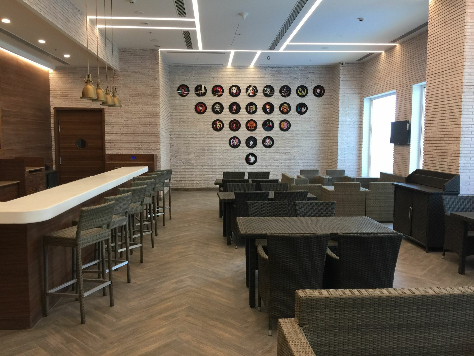 Lemon Tree Hotel, Sector 60, Gurugram Hotel Gurgaon