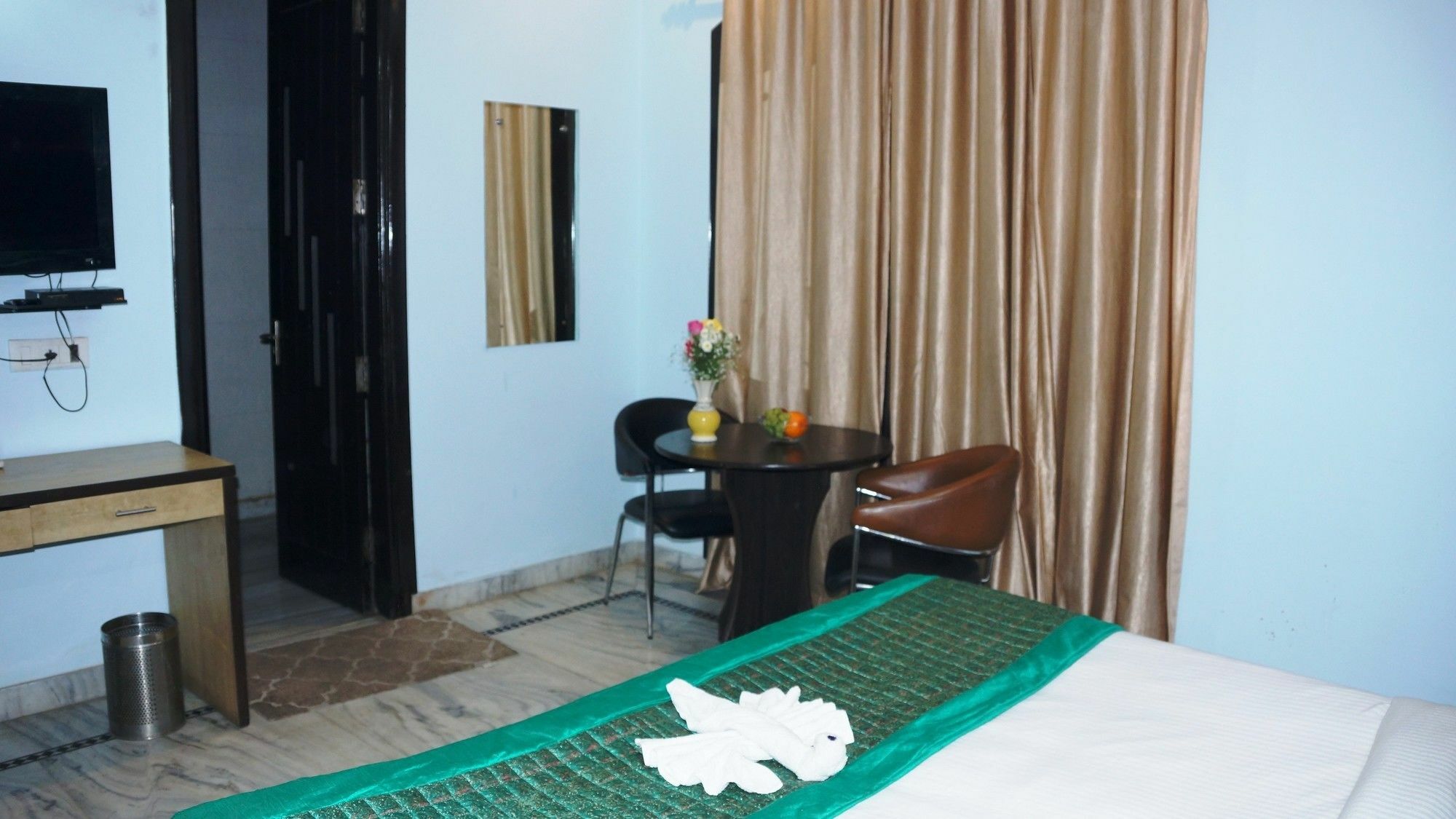Hotel Maxfort Medicity Gurgaon