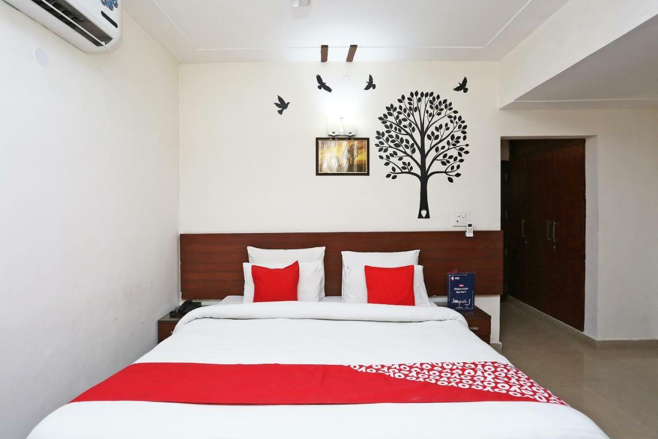 Hotel Oyo 2482 K V Complex Gurgaon