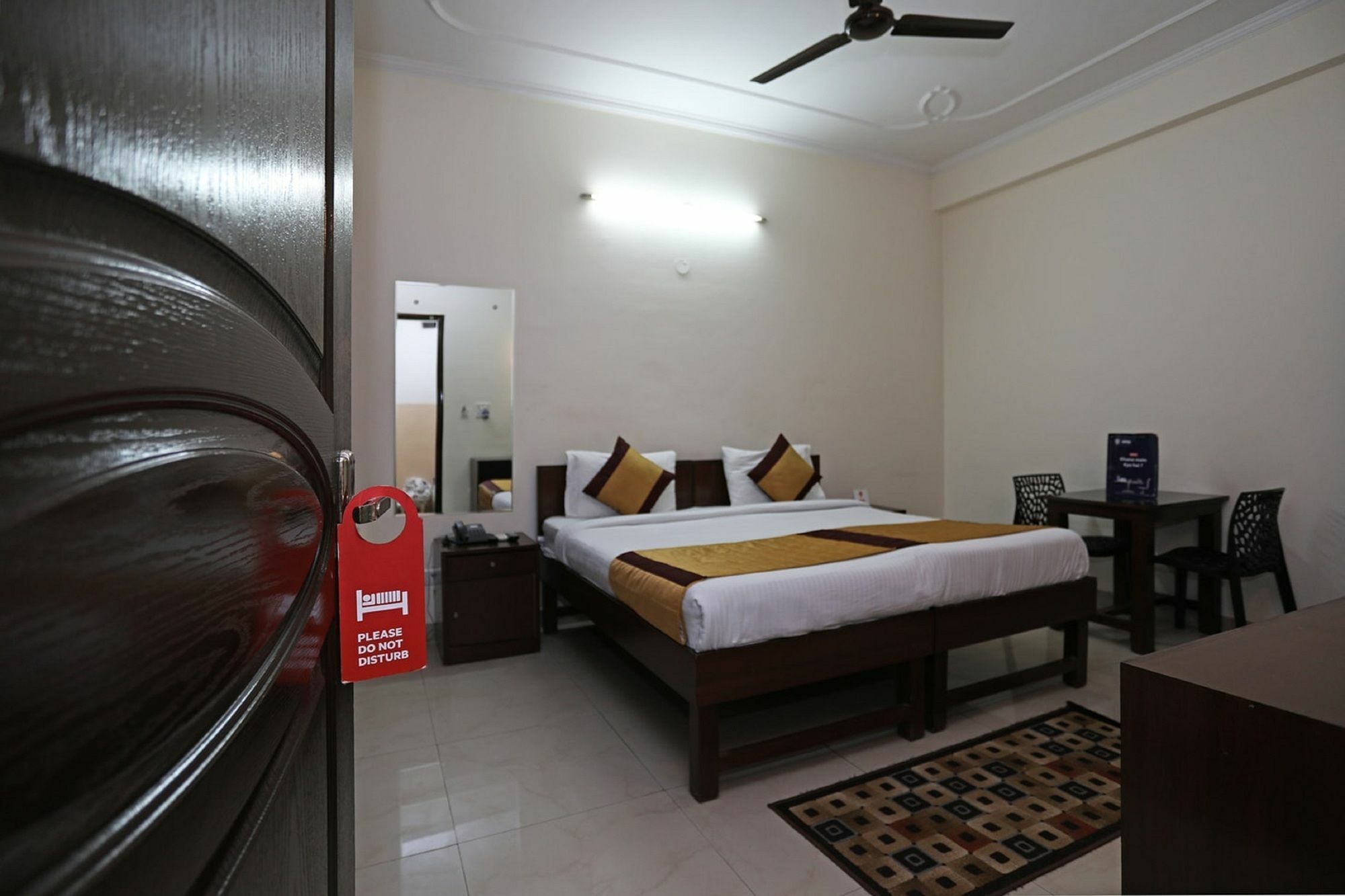 Capital O 9423 Devine 3* Gurgaon