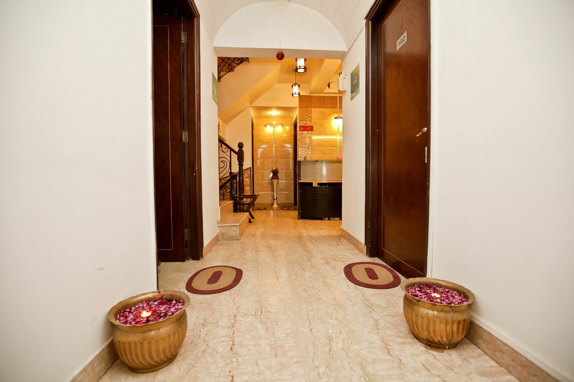 Oyo 566 Soni Hotel Gurgaon