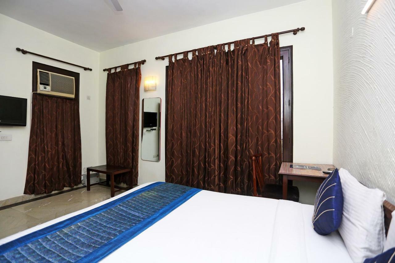 Oyo 2256 Excellency Hotel