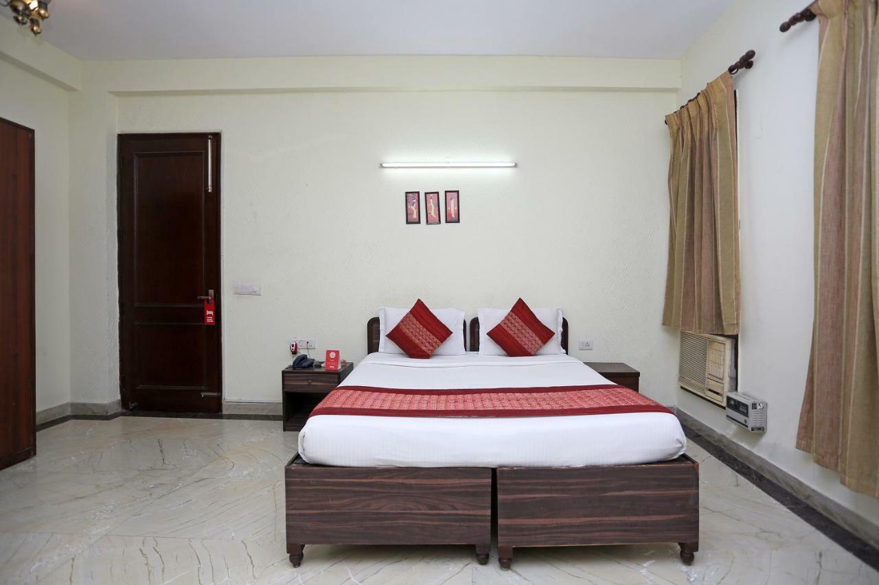 Oyo 2256 Excellency 2* Gurgaon