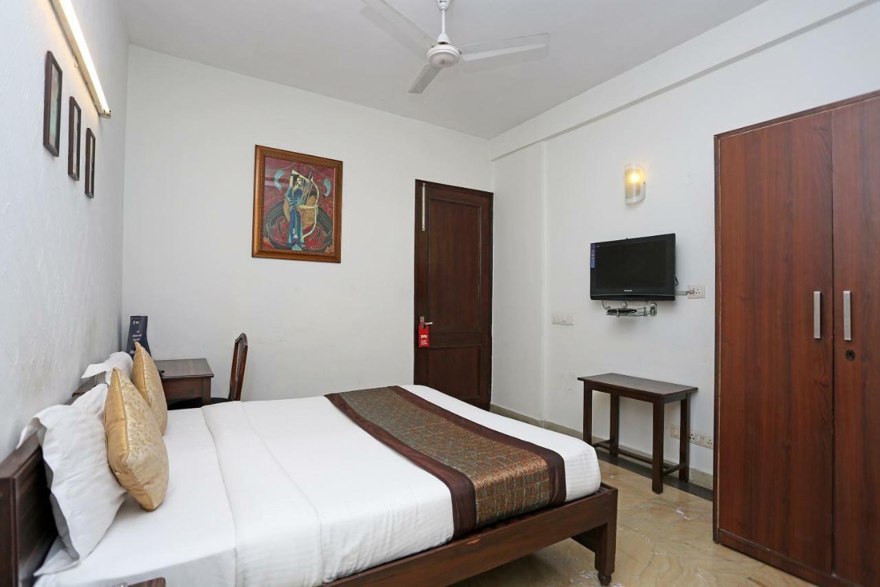 Oyo 2256 Excellency Hotel 2*