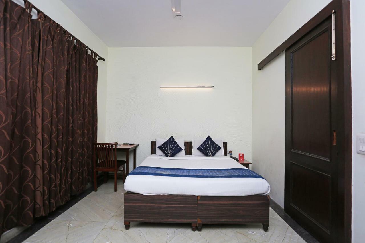 Oyo 2256 Excellency Gurgaon