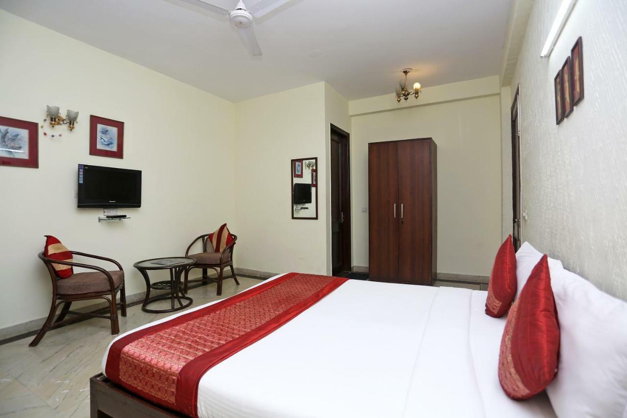 Oyo 2256 Excellency Hotel
