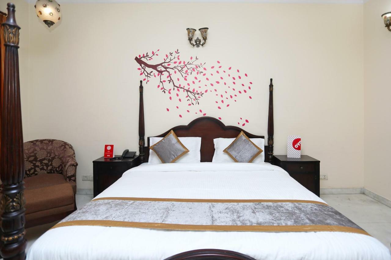Hotel Oyo 15716 The Red Orchid