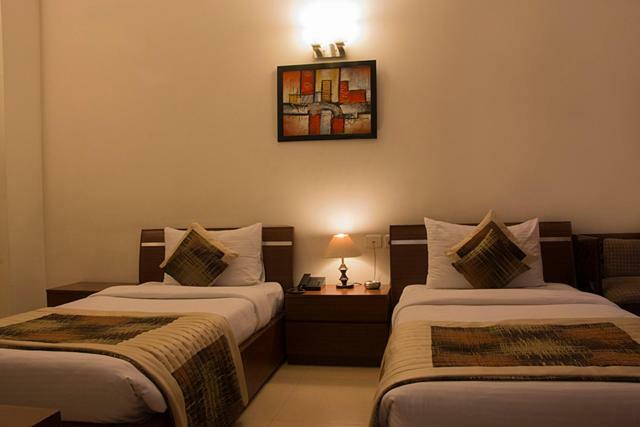 Tavisha Golf Course Mg Road 3*