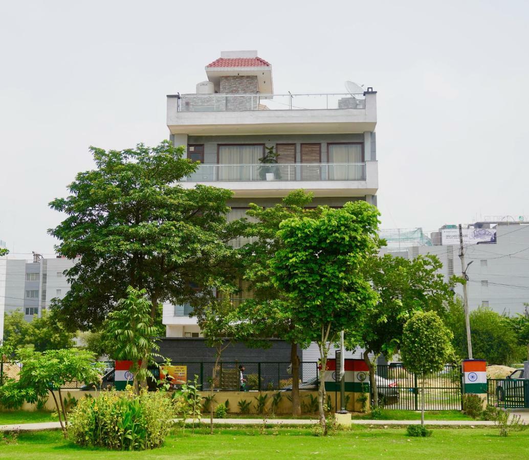 Saavi Golf Course Hotel