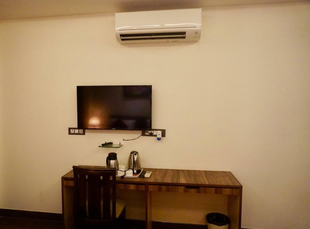 Saavi Golf Course Gurgaon
