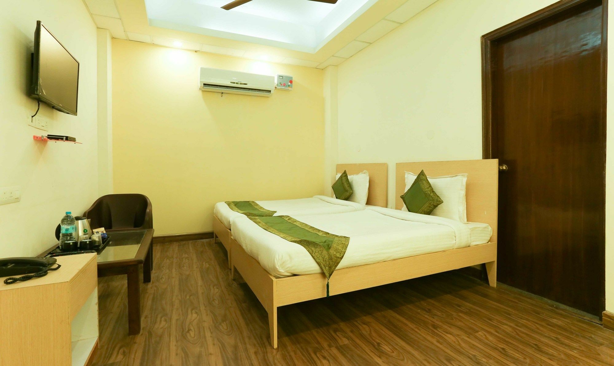 Treebo Trip 101 Medicity 3* Gurgaon