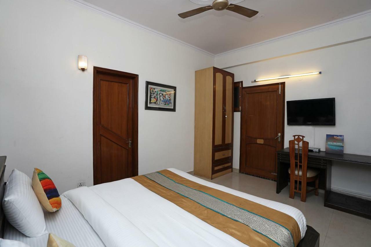 Oyo 14306 The Tavern Hotel 3*