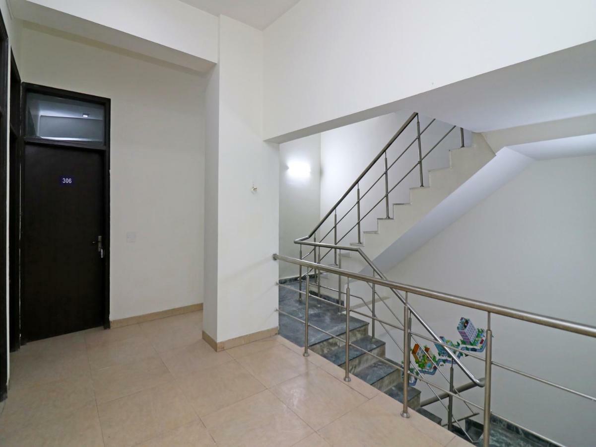 Oyo 9012 Dream View Hotel Gurgaon