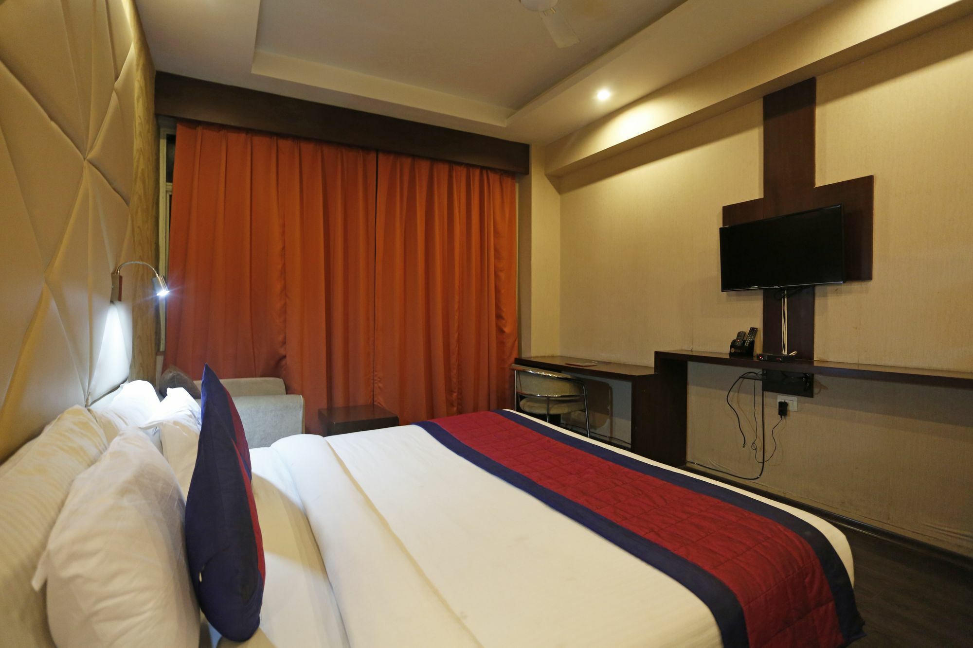 Oyo 7281 Almati Hotel