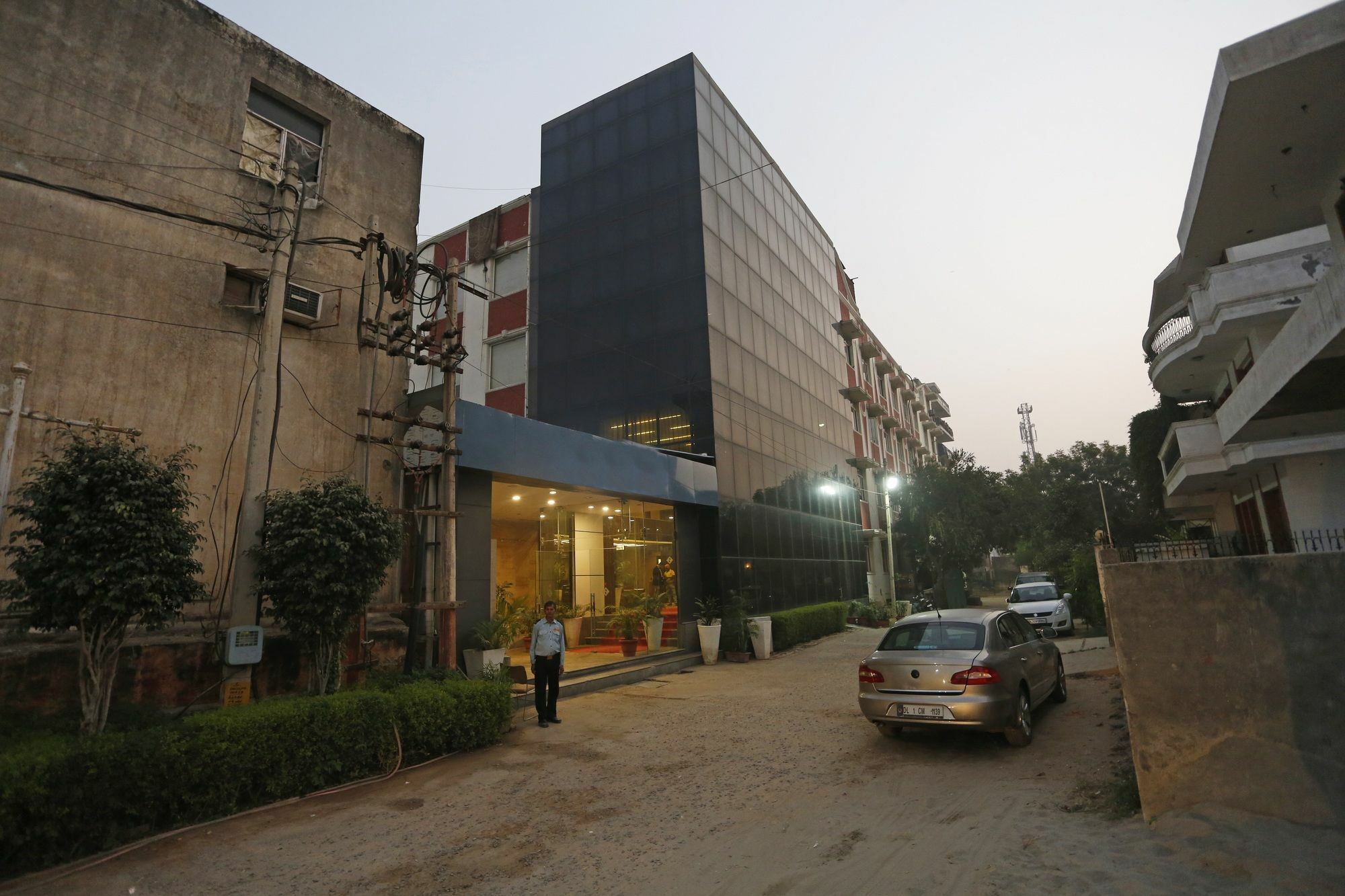 Oyo 7281 Almati Hotel Gurgaon