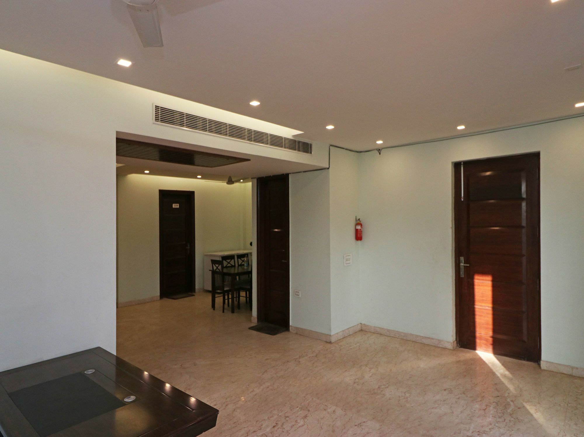 Oyo 9664 Sector 48 Hotel