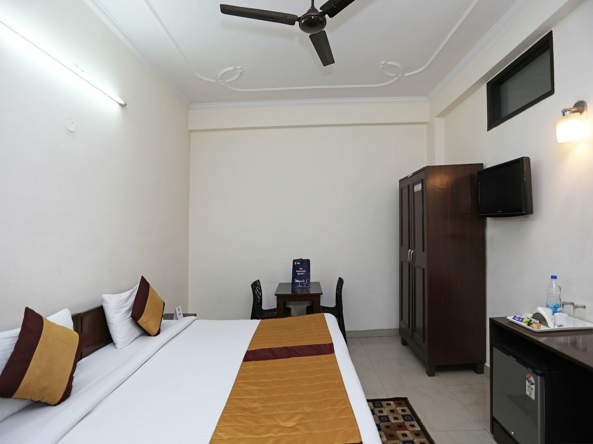 Hotel Oyo 9423 Near Medanta Medicity Hospital