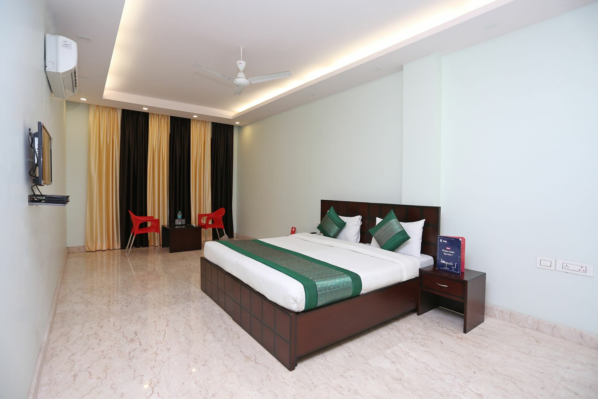 Oyo 9664 Sector 48 Hotel