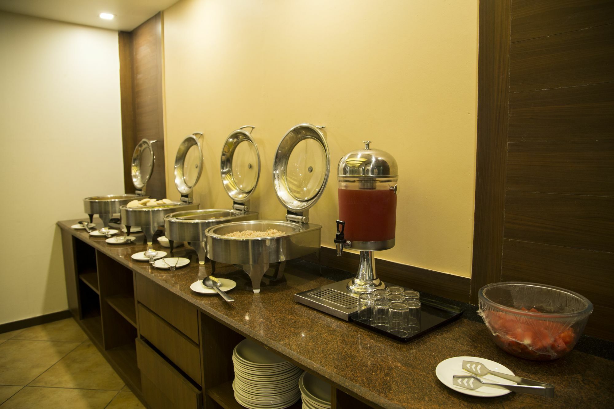 Hotel Mint Cyber Gurgaon