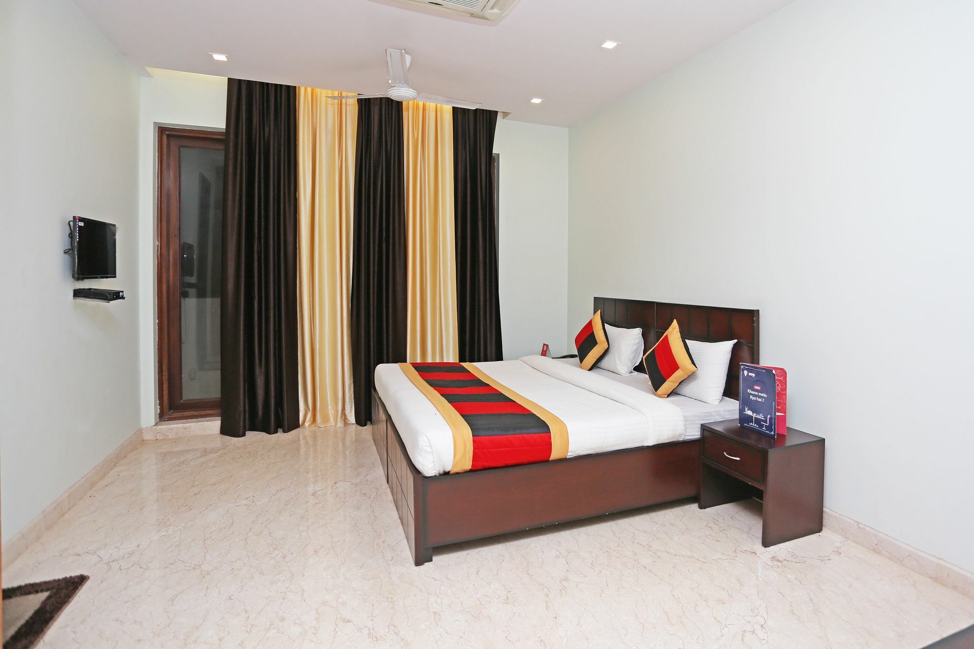 Hotel Oyo 9664 Sector 48