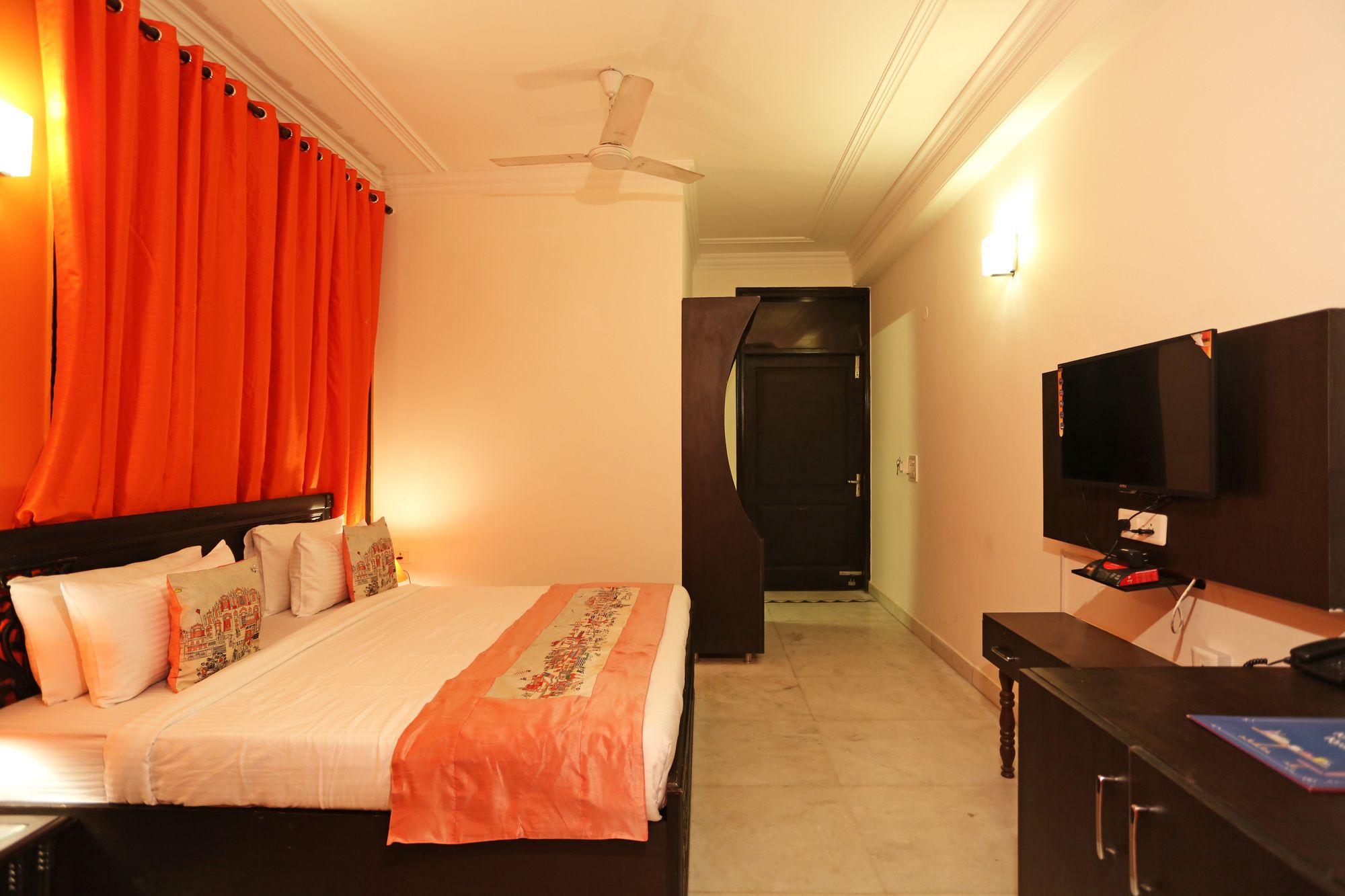Oyo Townhouse 330 Mg Road Metro Station Hotel