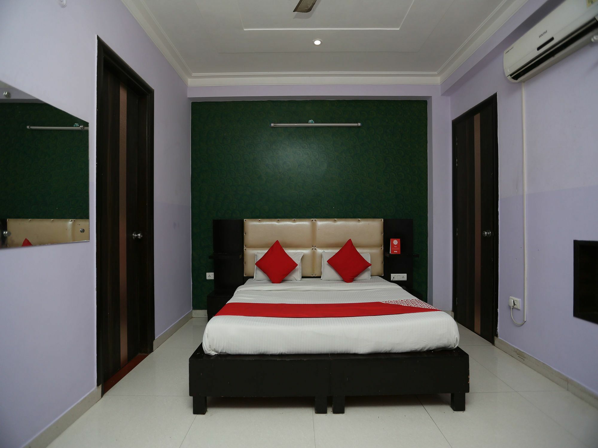 Hotel Oyo 14279 Haven 3*