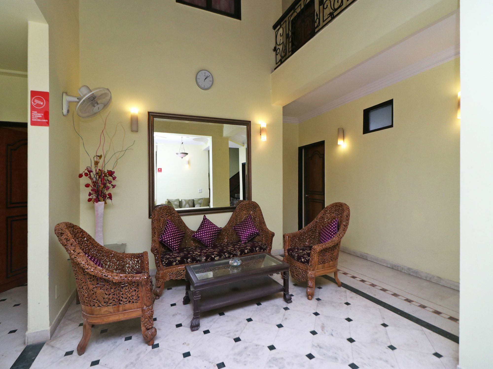 Oyo 12311 Annus Holidays Hotel 3*