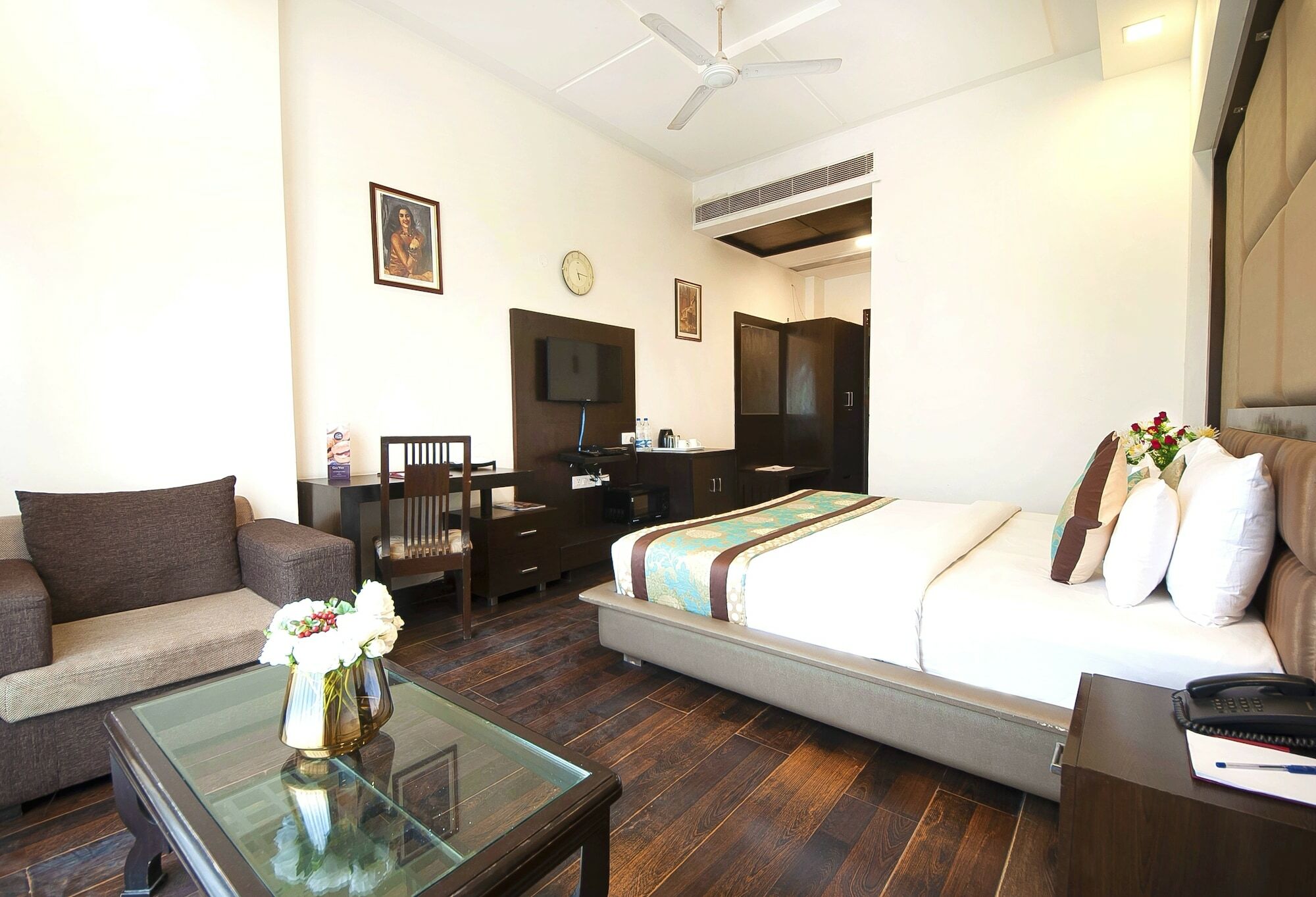 Golf View Suites-golf Course Road Gurgaon
