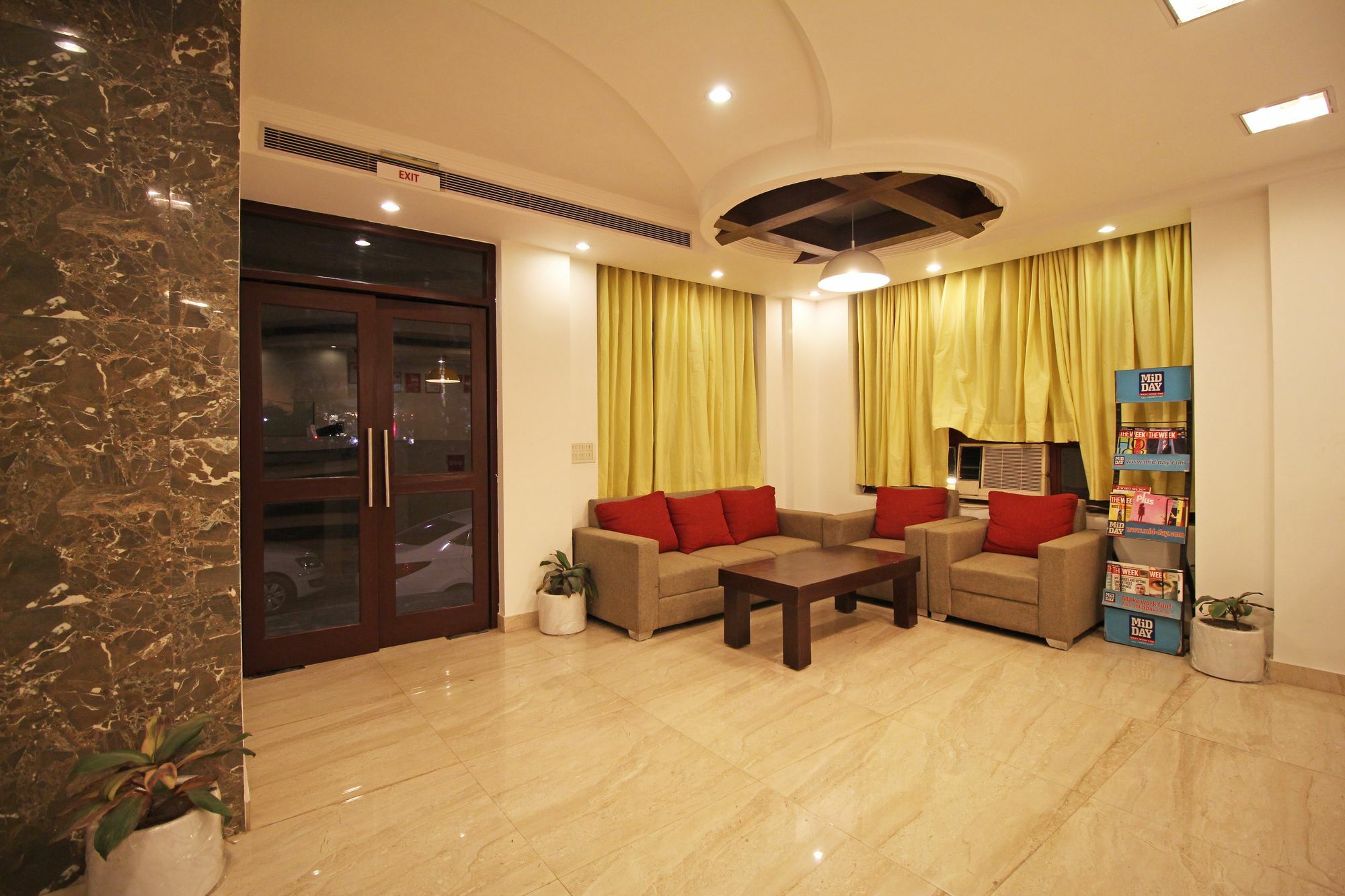 Oyo Townhouse 330 Mg Road Metro Station Gurgaon
