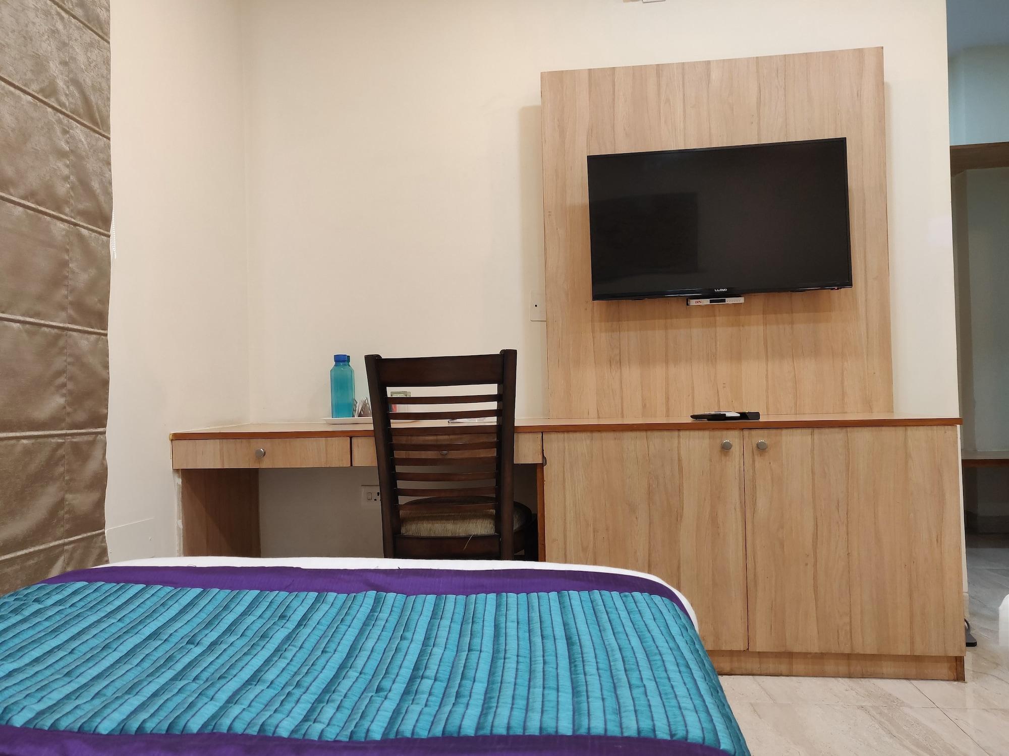 Hotel Treebo Sai Village Gold Souk - Sec 43 Gurgaon