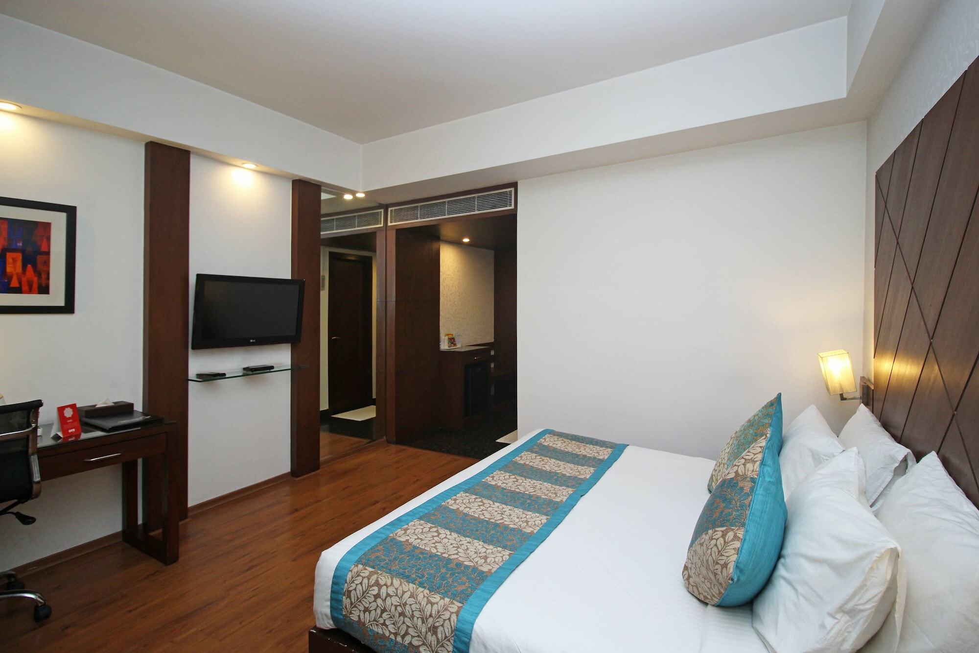 Hotel Edition O 30043 Yellow White Residency 3*