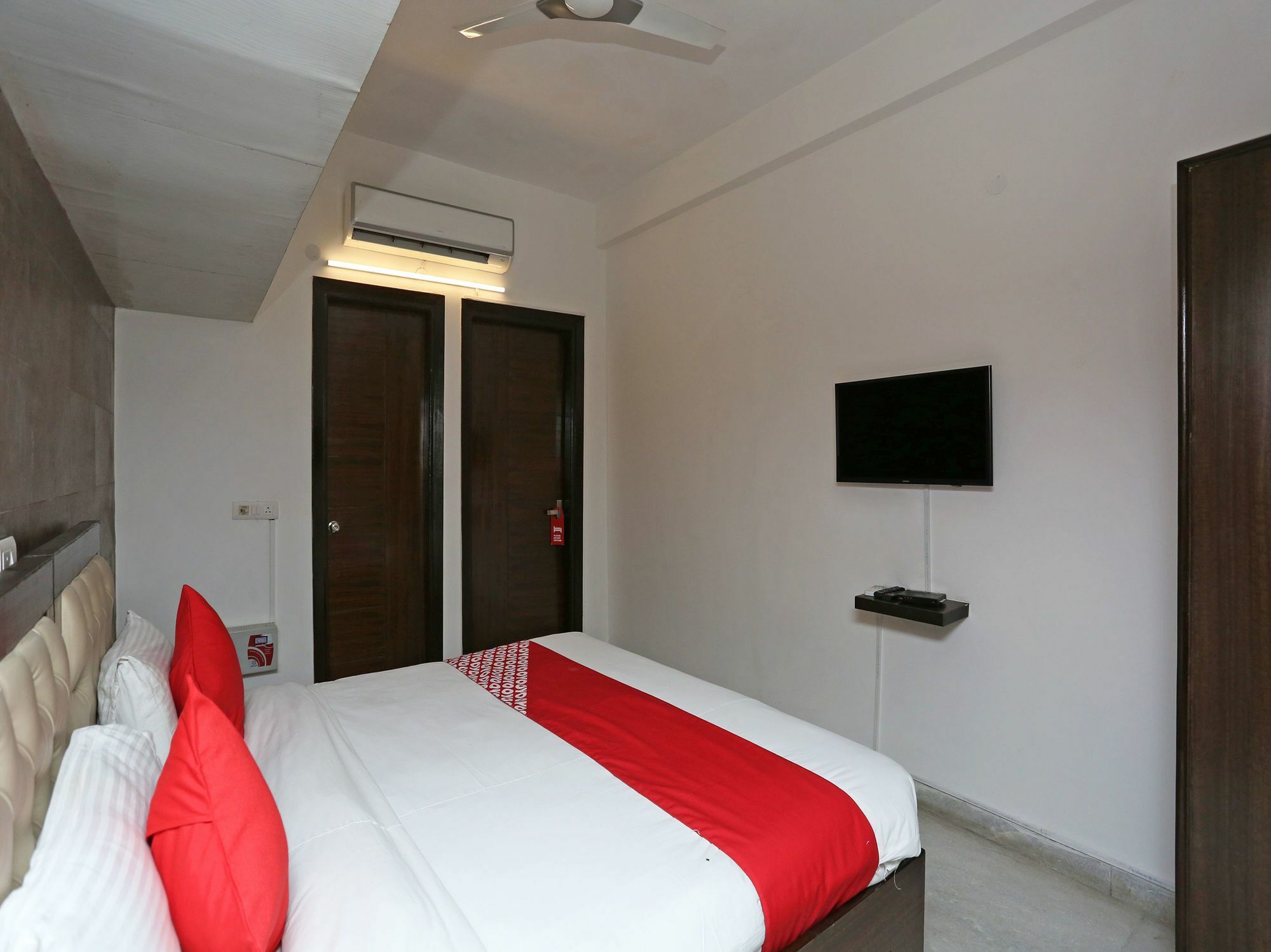 Oyo 13396 Prefer 3* Gurgaon