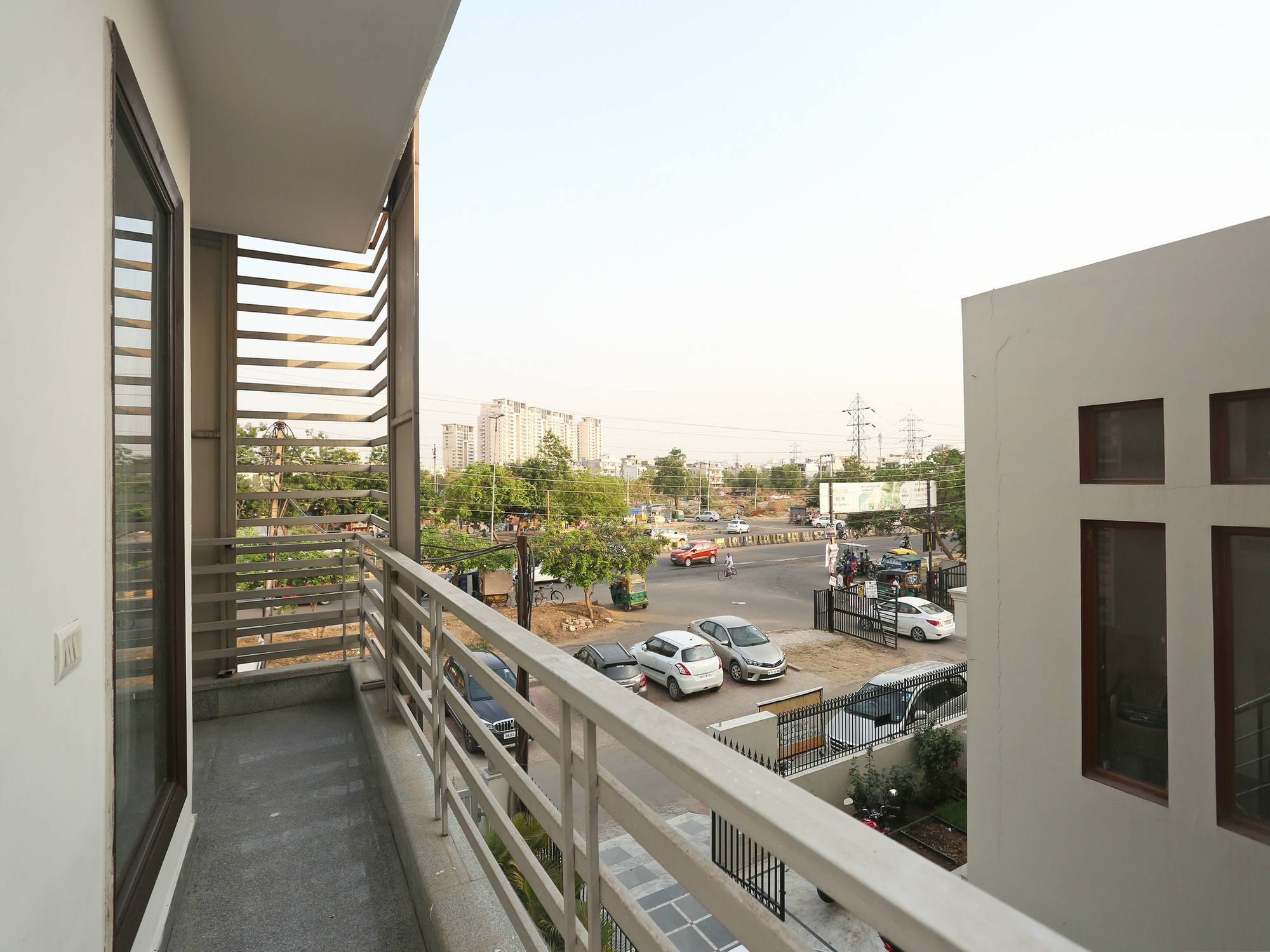 Oyo 13396 Prefer Hotel Gurgaon