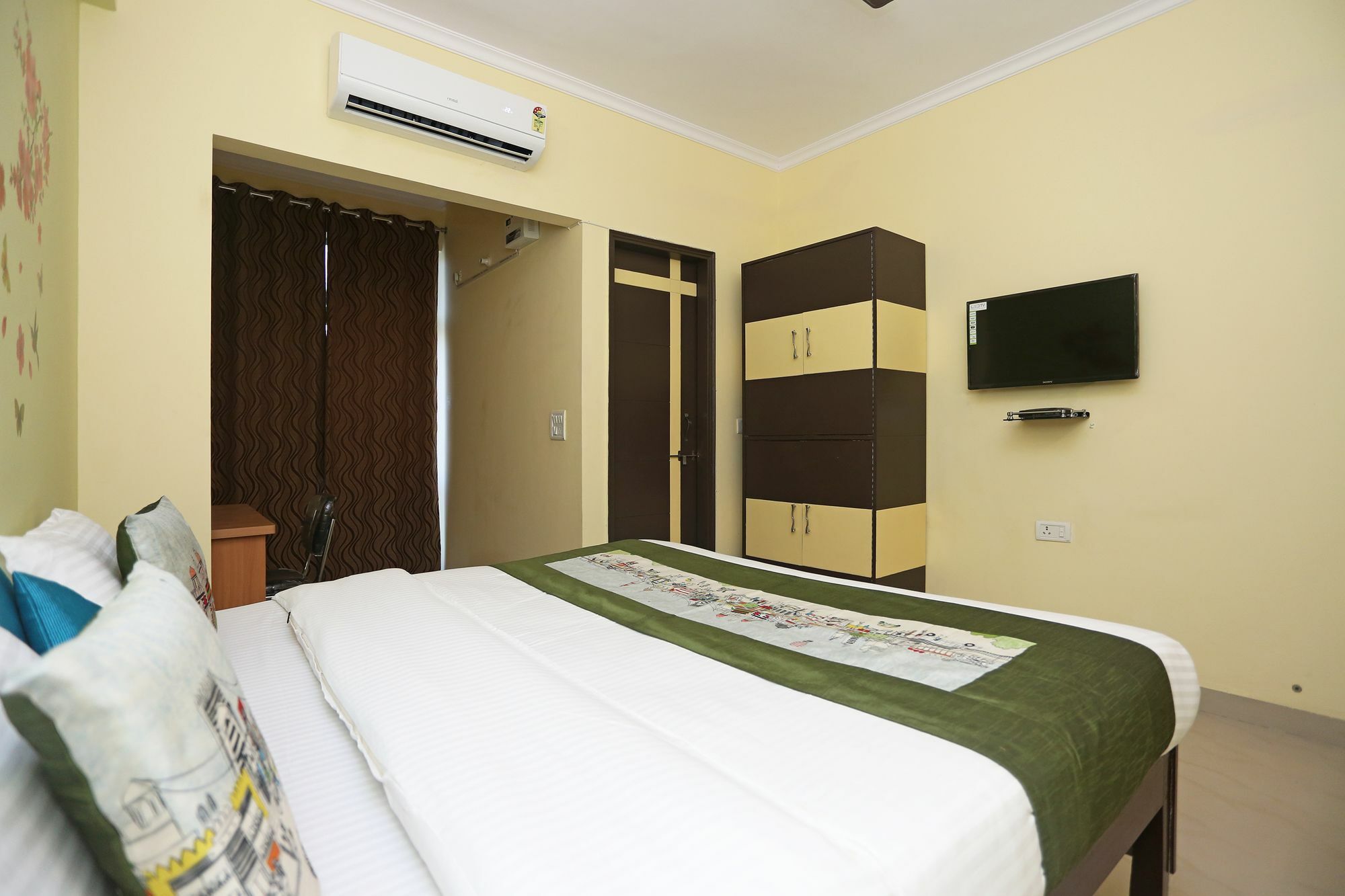 Hotel Oyo 9461 Sector 56