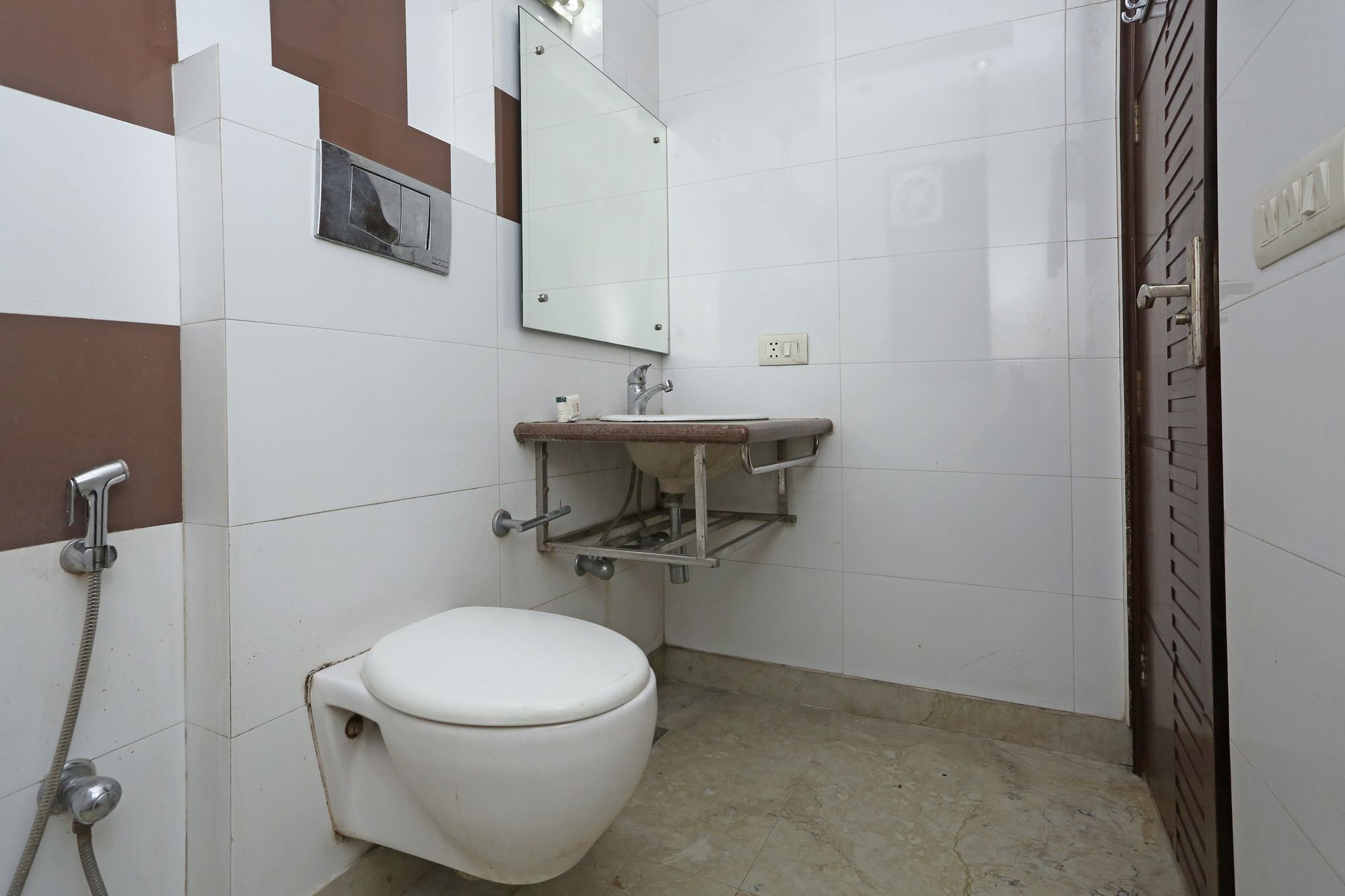 Oyo 11381 Corple Gurgaon