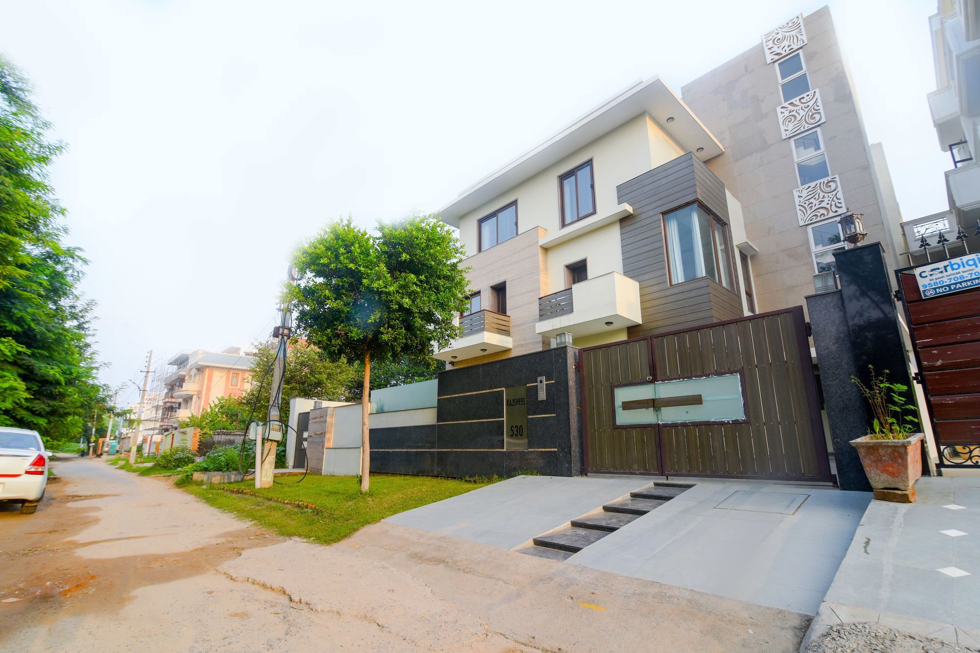 Apartment Perch Grove Golf Course Road *