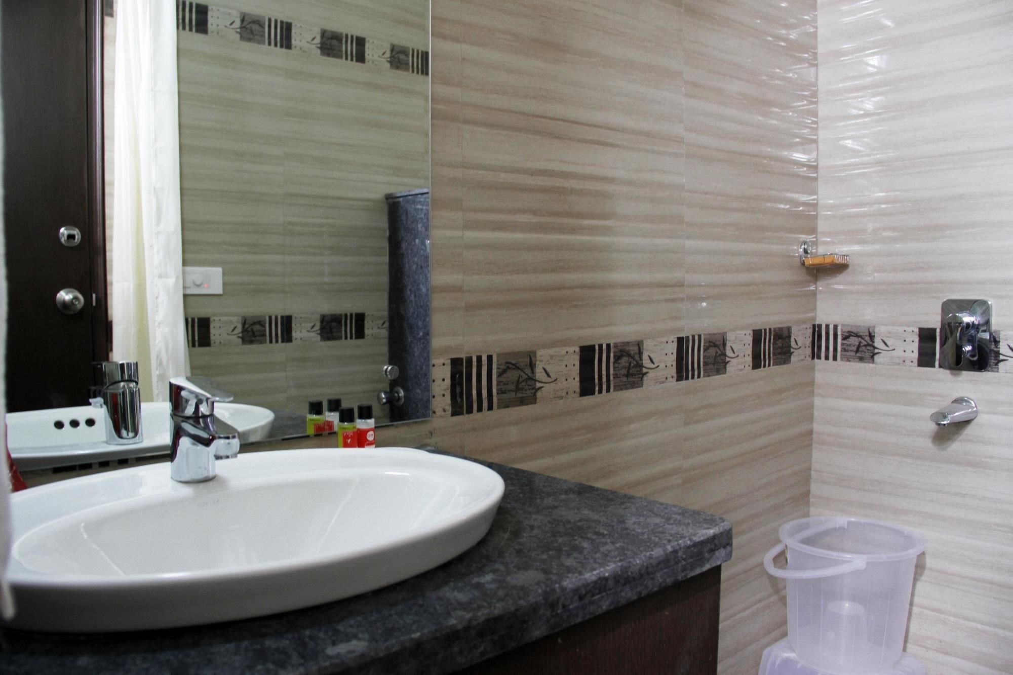 Oyo Sector 15 Part 2 Gurgaon