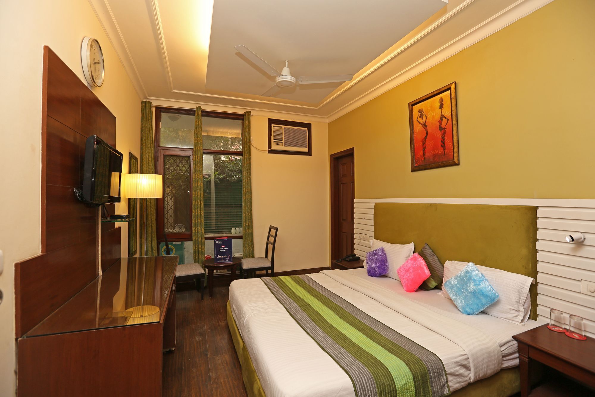 Hotel Oyo 8535 Mayarch 3*