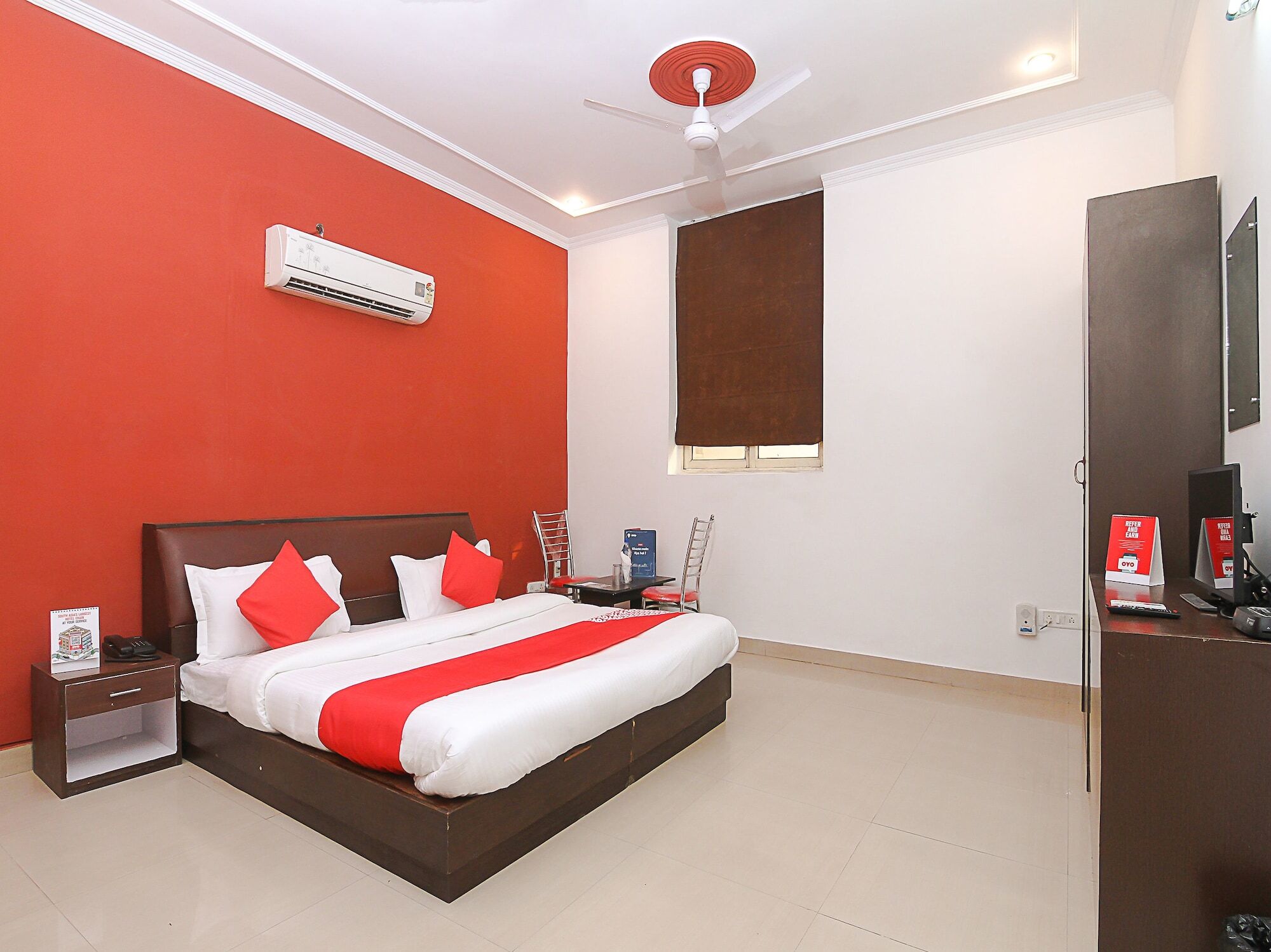 Hotel Oyo 18851 Smart Signature Gurgaon