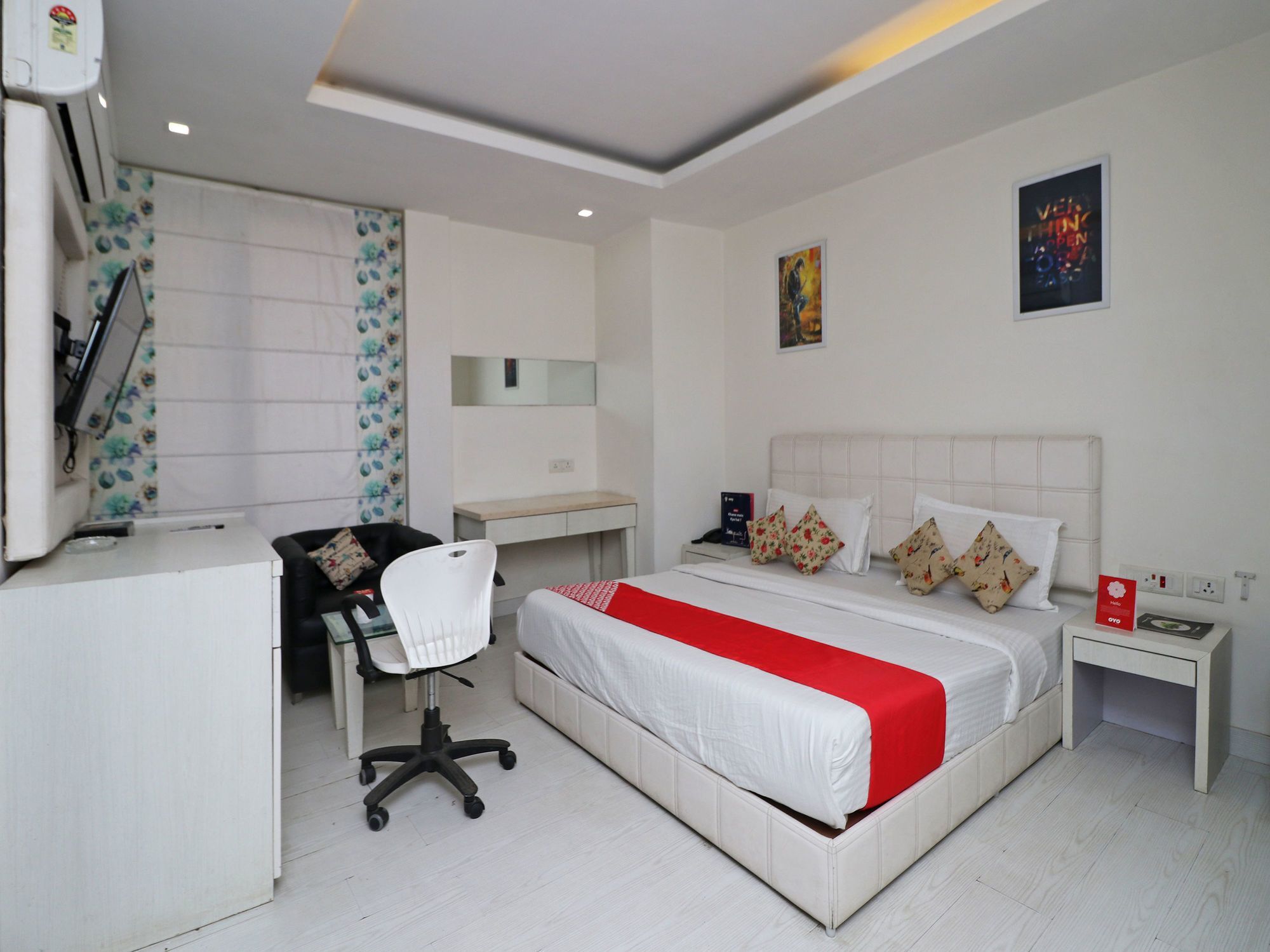 Oyo 12346 Siris Hotel 3*