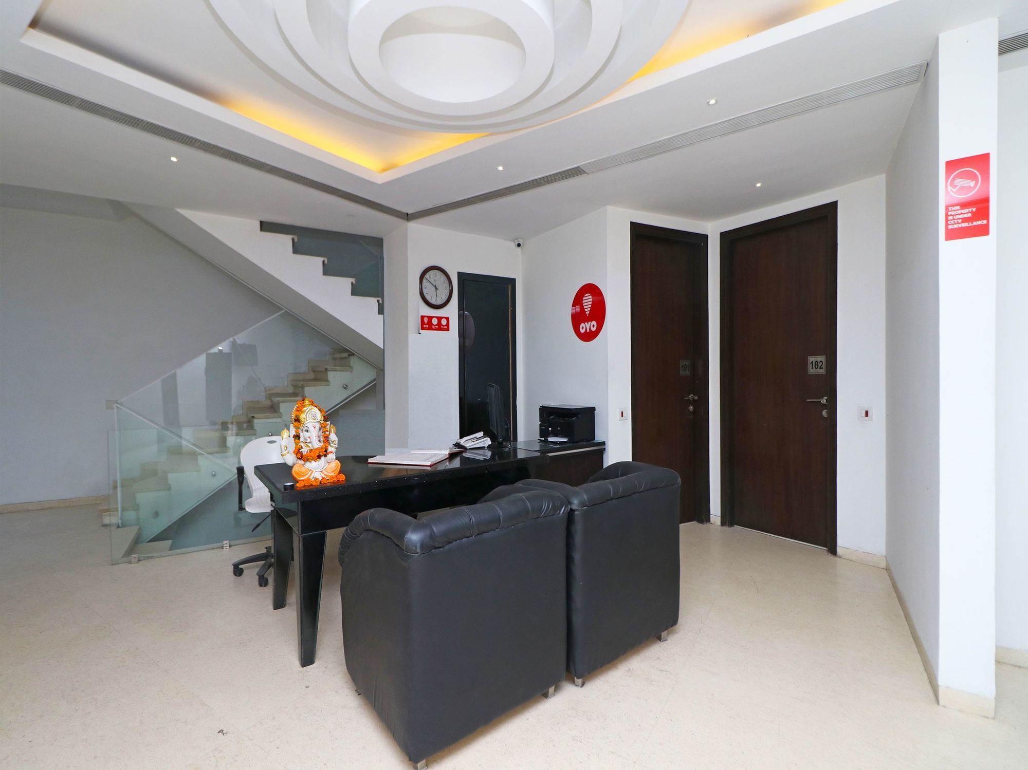 Hotel Oyo 12346 Siris