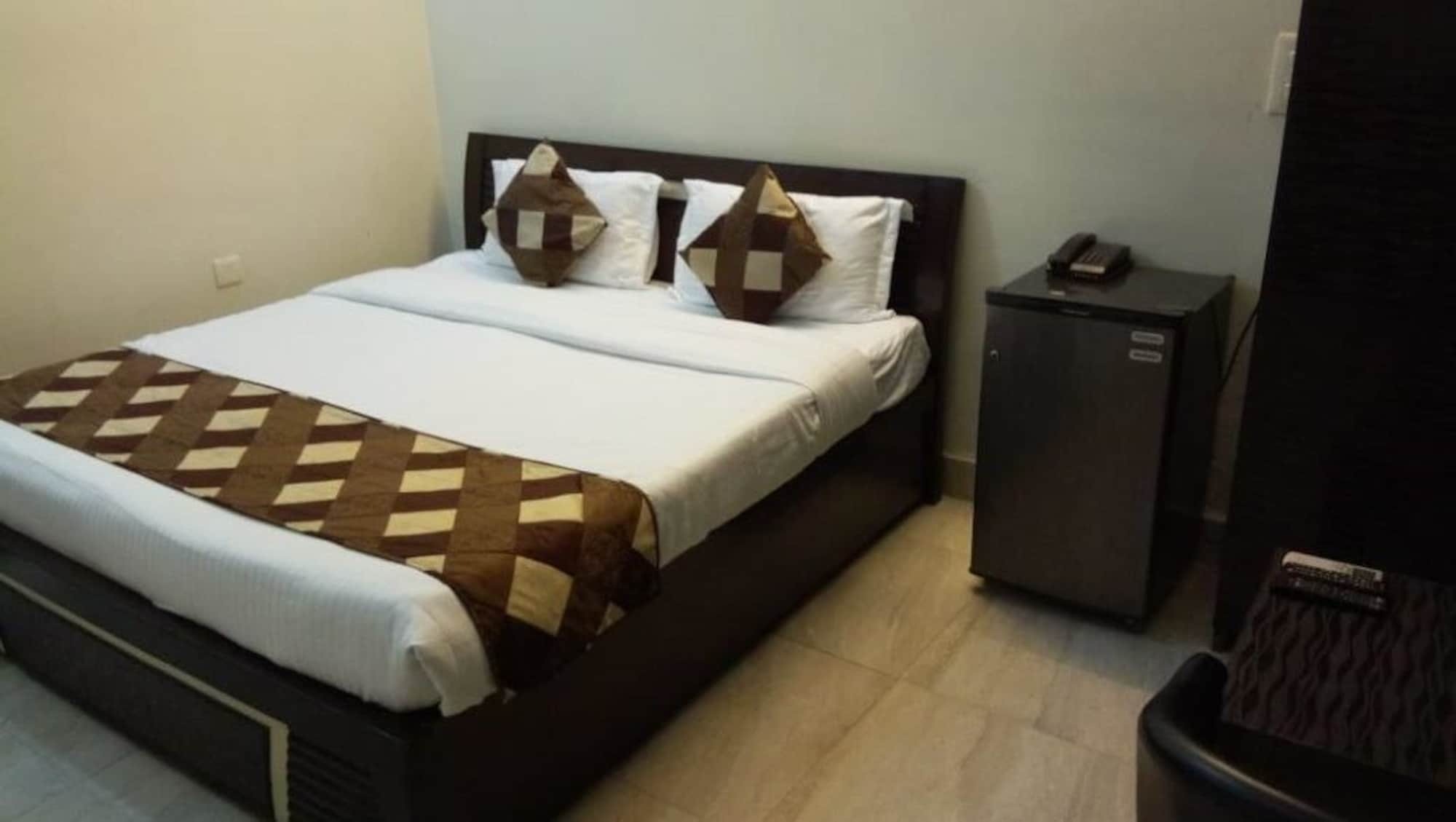 Hotel Red Sarai 001 By Jassritha Gurgaon