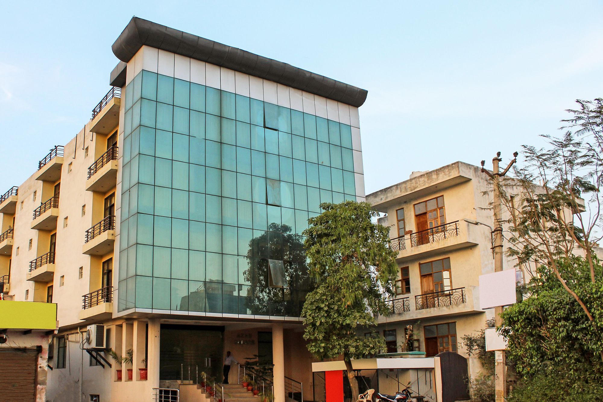 Oyo 8536 Azad Sqaure 3* Gurgaon