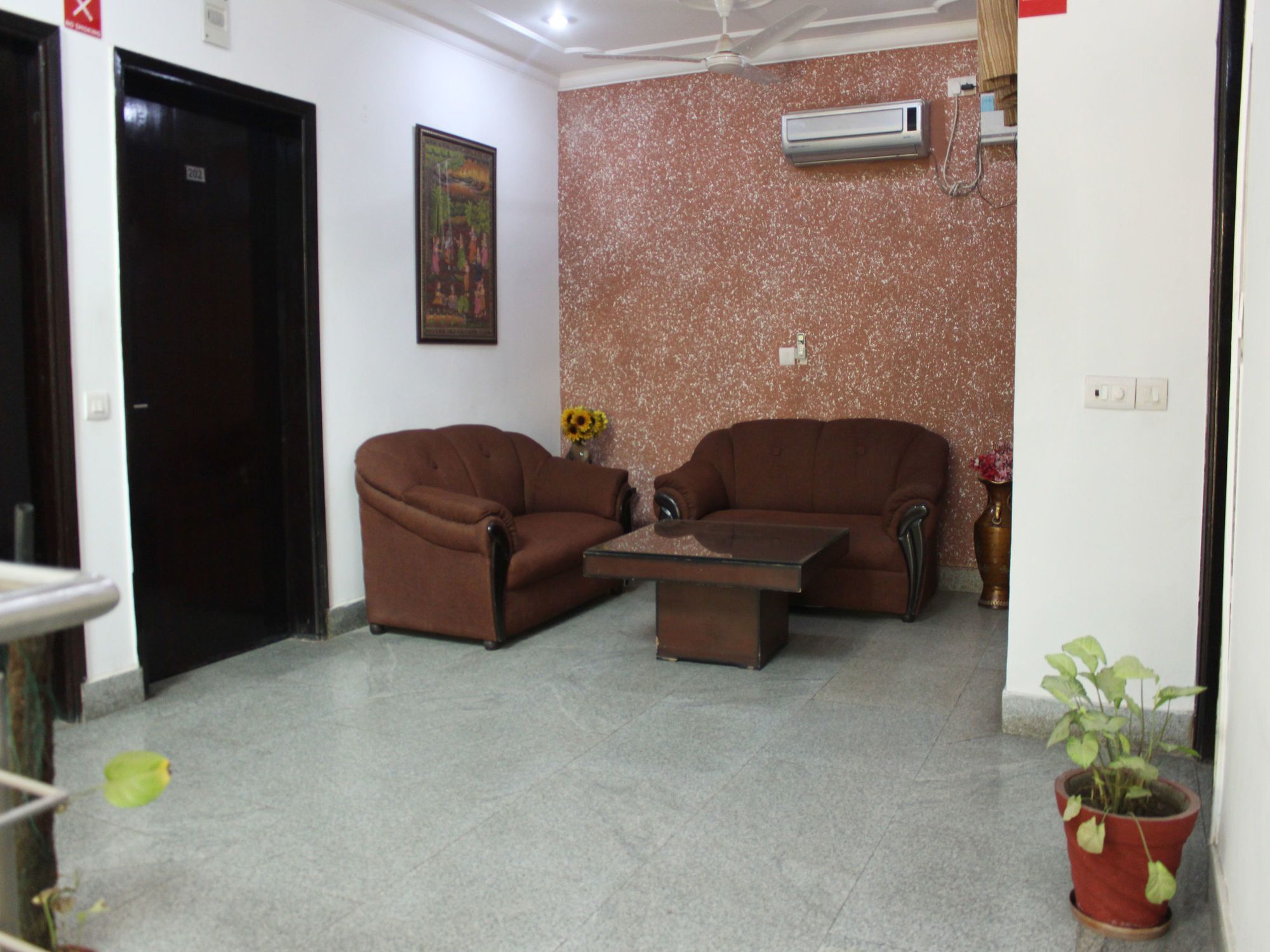 Hotel Oyo 3585 Near Galleria