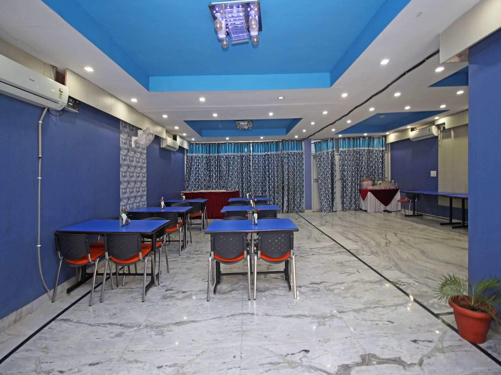 Hotel Oyo 576 Shree Kanta Residency Gurgaon